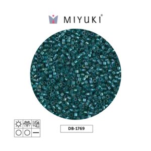 Sparling Aqua Green Lined Crystal