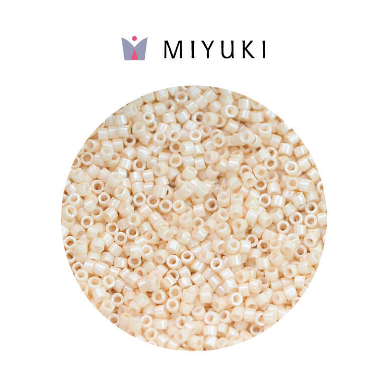 Miyuki Delica Light Beige Ceylon DB0204