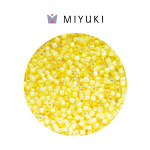 Miyuki Delica While lined Yellow